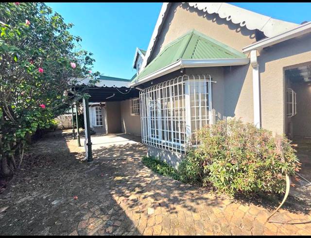 3 BEDROOM HOUSE FOR SALE IN PLANTATION
